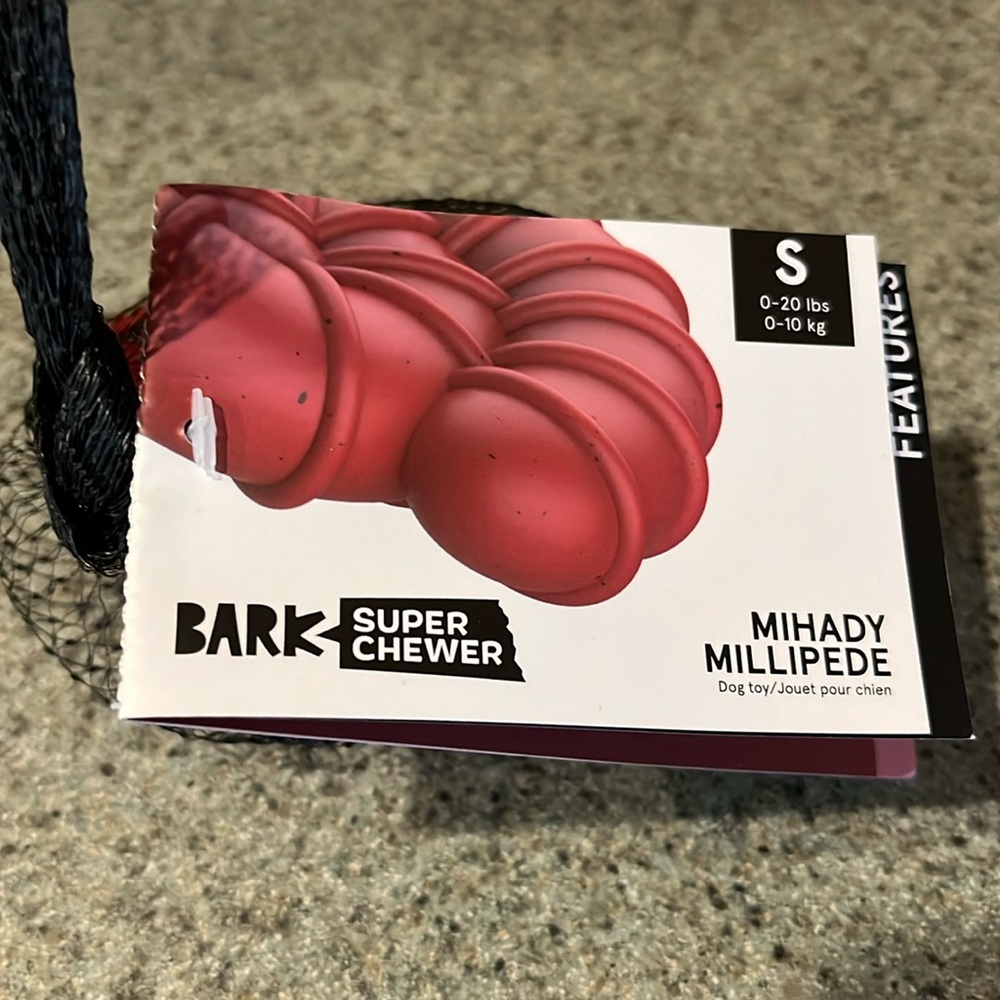 BARK BOX SUPER CHEWER TOY